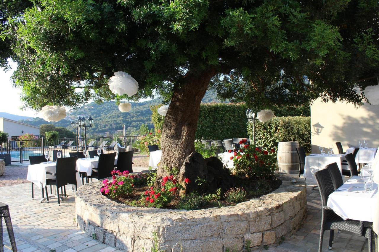 Hotel & Restaurant Les Bergeries D'アラタ エクステリア 写真