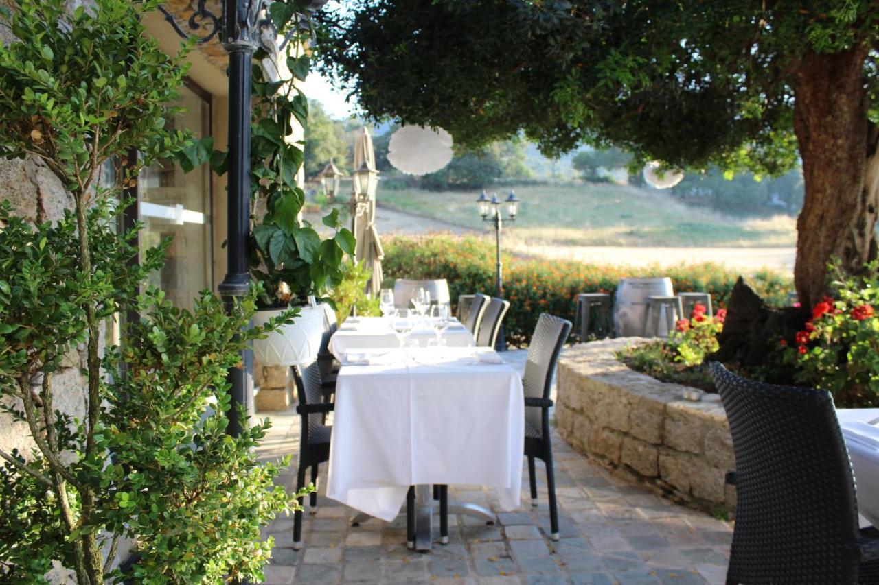 Hotel & Restaurant Les Bergeries D'アラタ エクステリア 写真