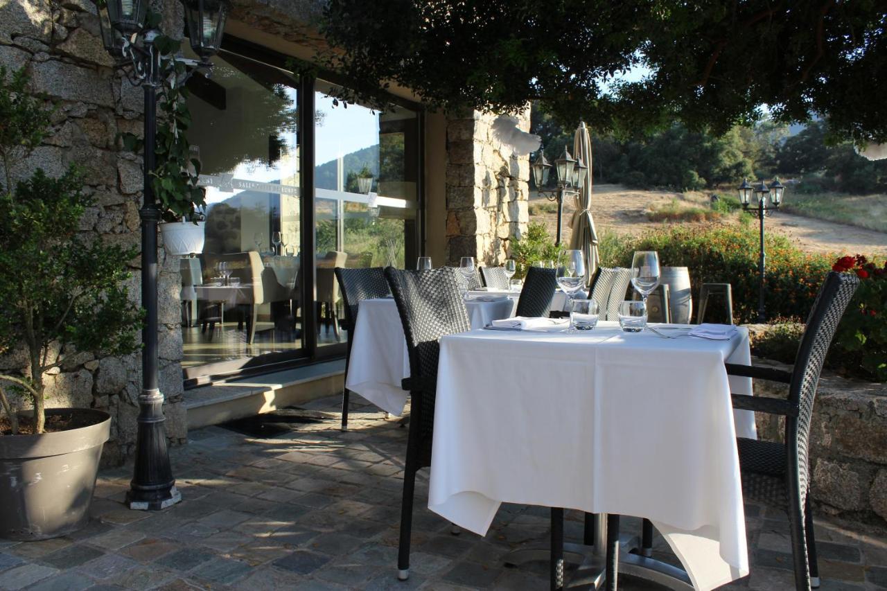 Hotel & Restaurant Les Bergeries D'アラタ エクステリア 写真