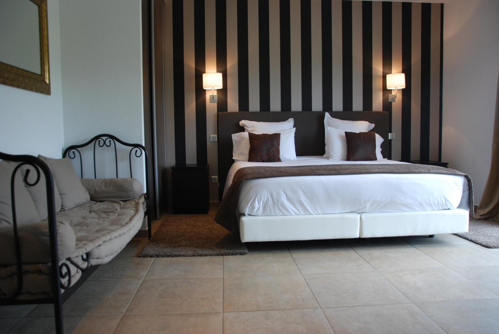 Hotel & Restaurant Les Bergeries D'アラタ 部屋 写真